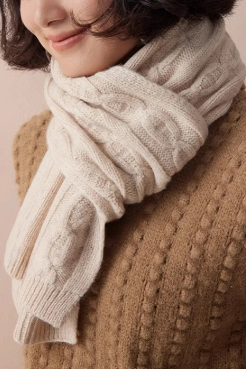 Chunky Cable Knit Merino Wool Scarf with Ribbed Trim