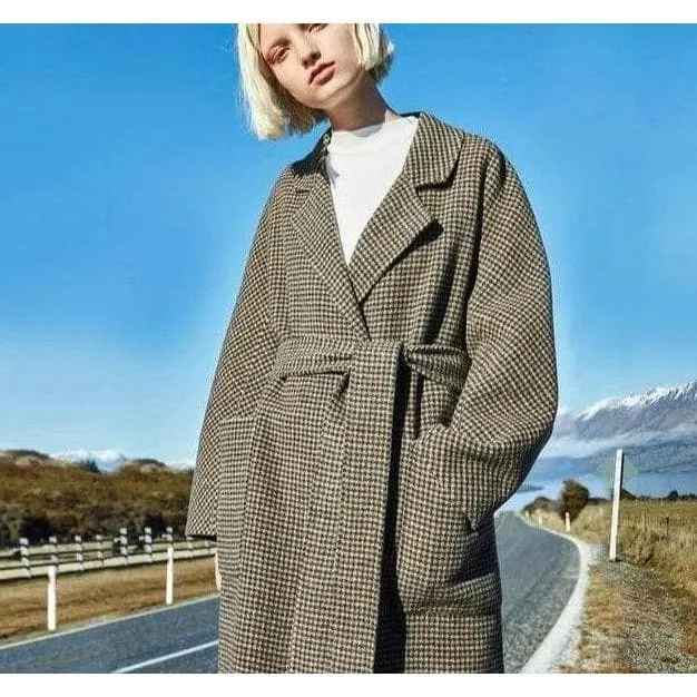 VINTAGE LONG PLAID MINIMALIST OVERCOAT